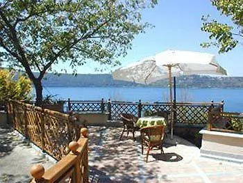 Hotel Villa Degli Angeli Castel Gandolfo 4*,